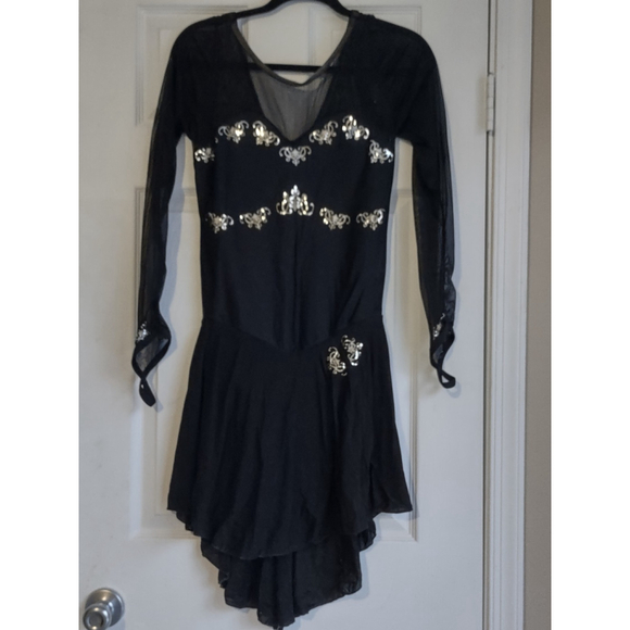 Ladies Dresses & Skirts - Black Sequence Large Ladies Dance Figure Competition Skating Dress